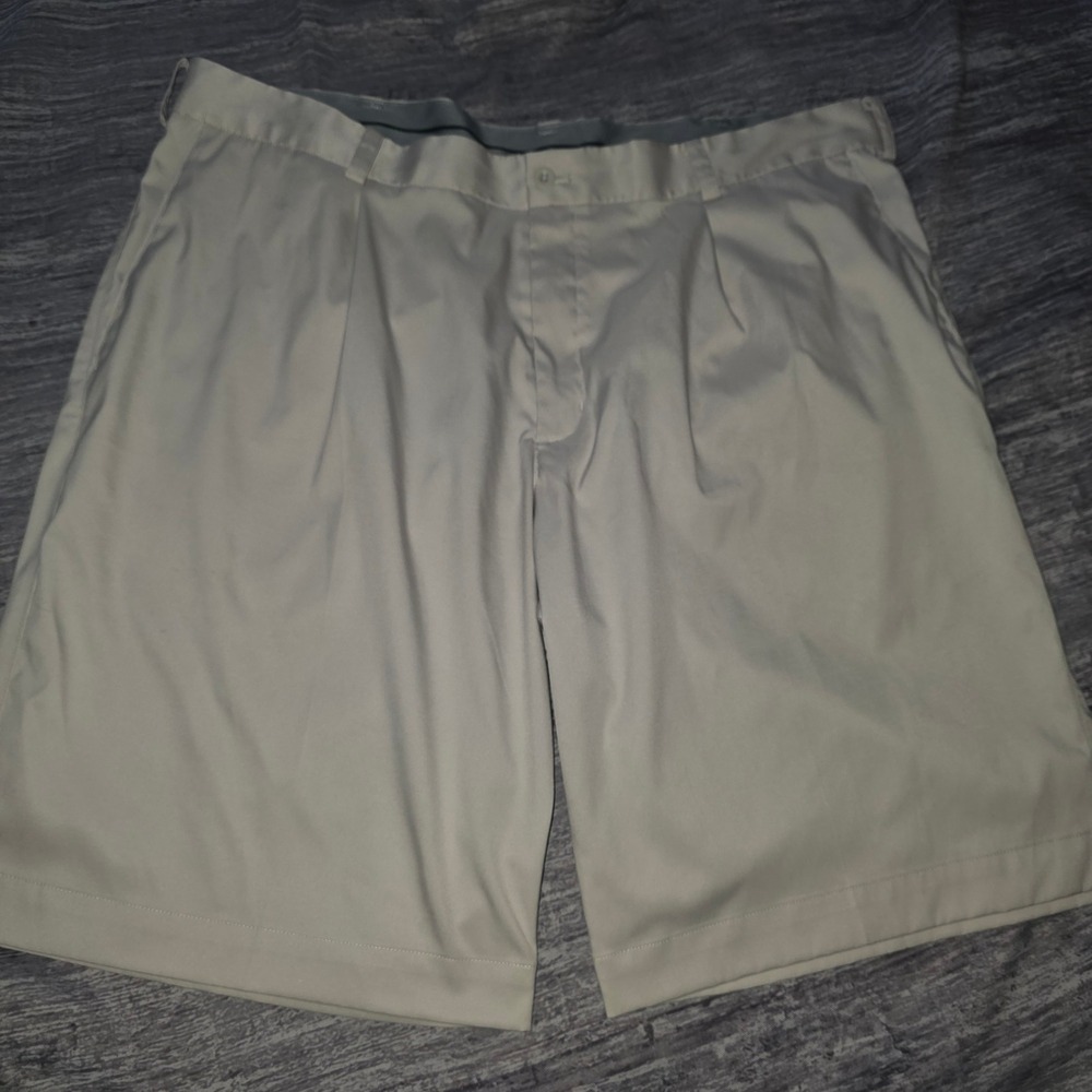 Nike Golf Tour Performance Dri-FIT Shorts Tan Khaki Mens 40 Stretch